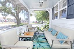 Waterfront Bungalow in Thunderbolt near Savannah