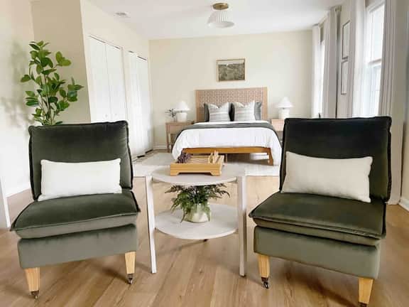 Savannah pet-friendly house near beach & downtown