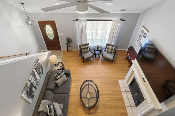 Dog-Friendly Midtown Home Near Downtown Savannah