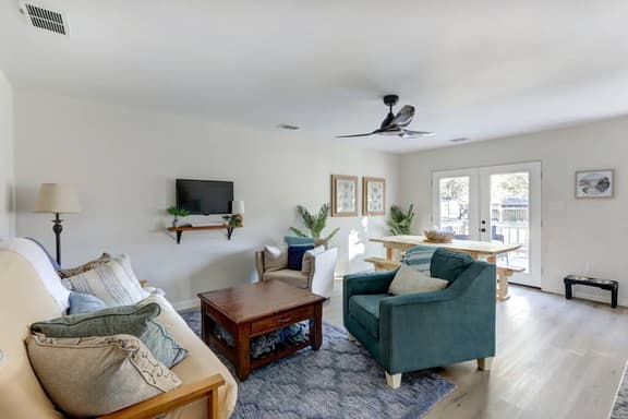 Wilmington Island Bungalow near Savannah & Tybee